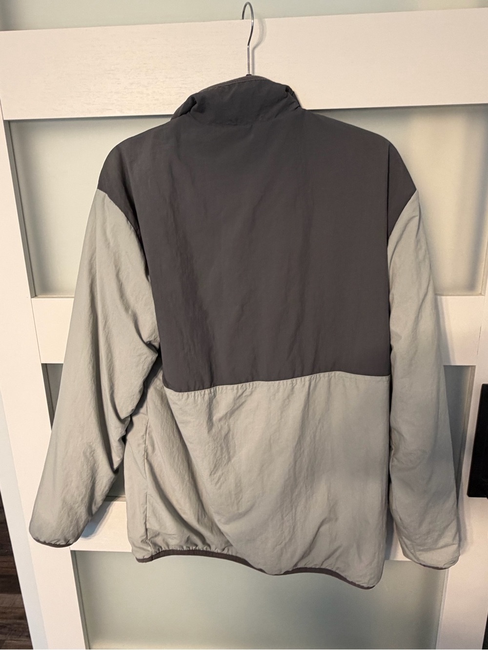 Chubbies Reversible layered pullover - Picture 5 of 8